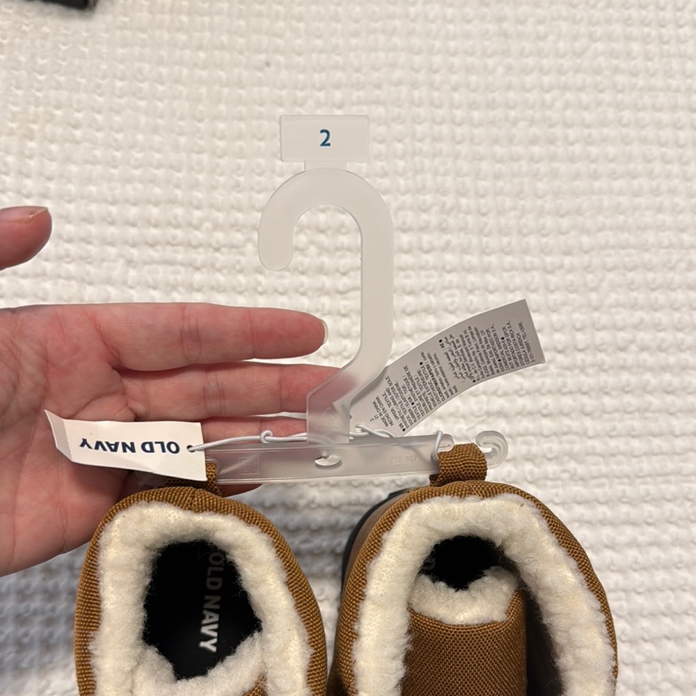 Old Navy Fur Lined High Top Sneakers/Boots - Picture 3 of 6